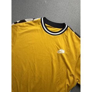 Nike Shirt Mens S Yellow NSW Scorpion Checkered Sports Tee AR1634-752